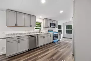 218 Hebron Rd, Oxford, ME 04270 - Photo 10