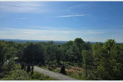 40 Skyline Drive, Holden, ME 04429 - Photo 2