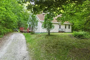 41 Birch St, Winthrop, ME 04364 - Photo 2