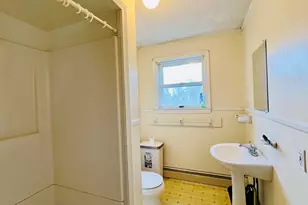 1883 Essex St, Bangor, ME 04401 - Photo 18