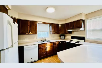 1883 Essex Street, Bangor, ME 04401 - Photo 8