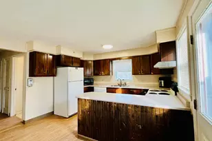 1883 Essex St, Bangor, ME 04401 - Photo 10