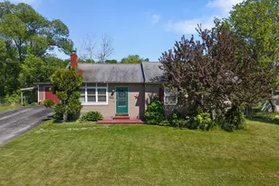 157 Raymond St, Pittsfield, ME 04967 - Photo 2