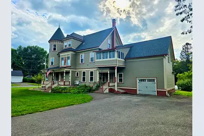 32 Pleasant Street, Houlton, ME 04730 - Photo 6