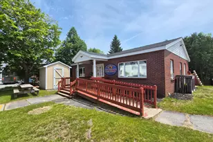 113 Church St, Farmington, ME 04938 - Photo 1