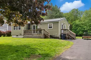 29 Eaton Dr, Buxton, ME 04093 - Photo 2