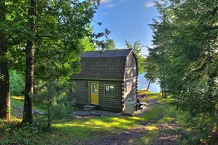 122 Hoover Ln, Lincoln, ME 04457 - Photo 2