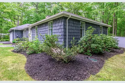28 Woodhaven Drive, Kennebunk, ME 04043 - Photo 2