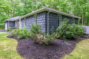 28 Woodhaven Dr, Kennebunk, ME 04043 - Photo 2