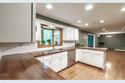 28 Woodhaven Drive, Kennebunk, ME 04043 - Photo 16