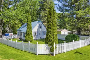 27 Edgemont Ave, Waterville, ME 04901 - Photo 2