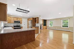 36 Wescott Cir, Buxton, ME 04093 - Photo 2
