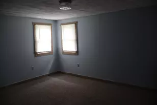 17 Chestnut St, Skowhegan, ME 04976 - Photo 18