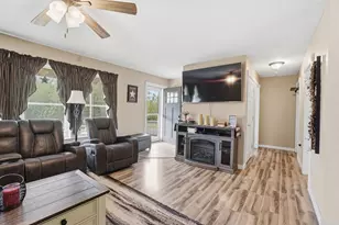 42 Winter St, Lincoln, ME 04457 - Photo 18