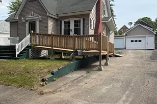 29 Somerset St, Millinocket, ME 04462 - Photo 2