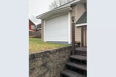 29 Somerset Street, Millinocket, ME 04462 - Photo 6