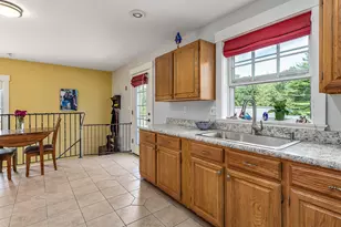 60 Remicks Ln, Kittery, ME 03904 - Photo 8