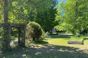 16 Edna Lee Ln, Benton, ME 04901 - Photo 8