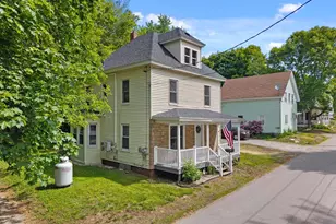 14 Green St, Livermore Falls, ME 04254 - Photo 2