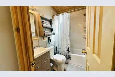 20 Lincoln Street, Greenville, ME 04441 - Photo 30