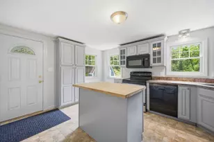 592 Hodsdon Rd, Pownal, ME 04069 - Photo 10