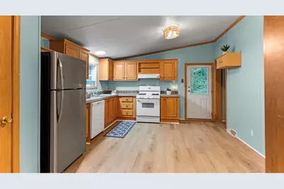 177 Yarmouth Road, Gray, ME 04039 - Photo 6