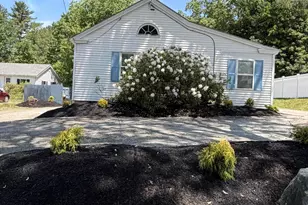 98 Rochester St, Berwick, ME 03901 - Photo 2