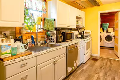 24 Florence Avenue, Houlton, ME 04730 - Photo 8