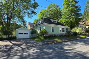 29 Dexter Ave, Auburn, ME 04210 - Photo 2