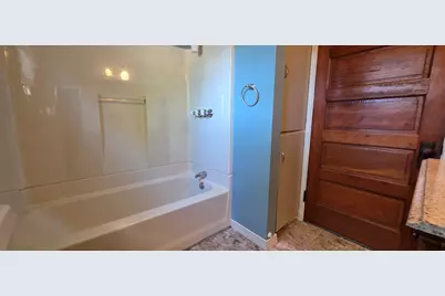 29 Dexter Avenue, Auburn, ME 04210 - Photo 18