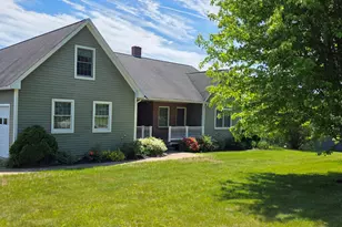 33 Eastern View Dr, Turner, ME 04282 - Photo 1
