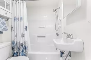 76 Post Rd, Wells, ME 04054 - Photo 12