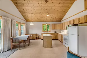 88 Gurney St, Rockport, ME 04856 - Photo 10