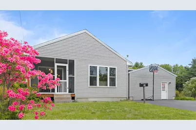 81 Bowman Street, Farmingdale, ME 04344 - Photo 4