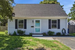 820 Sawyer St, South Portland, ME 04106 - Photo 6