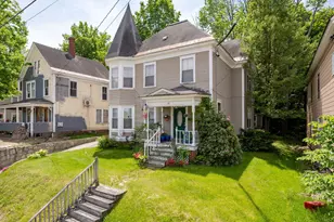 57 Washington St, Rumford, ME 04276 - Photo 2