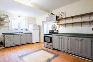 57 Washington St, Rumford, ME 04276 - Photo 18