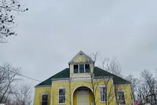90 N Main St, Monmouth, ME 04265 - Photo 2