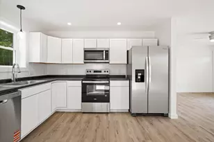 288 Elm St, Brewer, ME 04412 - Photo 8