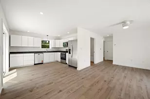 288 Elm St, Brewer, ME 04412 - Photo 4