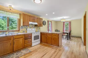 22 Crestwood Dr, Westbrook, ME 04092 - Photo 4
