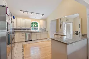 6 Stanley St, Old Orchard Beach, ME 04064 - Photo 14
