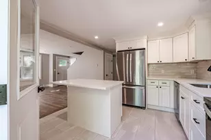 219 Broadturn Rd, Scarborough, ME 04074 - Photo 4