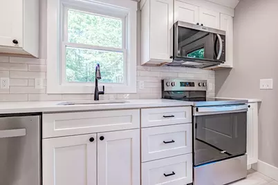 219 Broadturn Road, Scarborough, ME 04074 - Photo 8