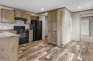 15 Brooke Ave, Belfast, ME 04915 - Photo 6