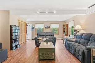 1079 Gardiner Rd, Wiscasset, ME 04578 - Photo 18