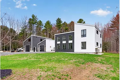672 Danville Corner Road, Auburn, ME 04210 - Photo 2