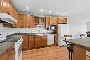 11 Clearview Ln, Waterboro, ME 04087 - Photo 6
