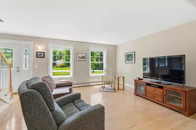 32 Beechwood Drive, Topsham, ME 04086 - Photo 8