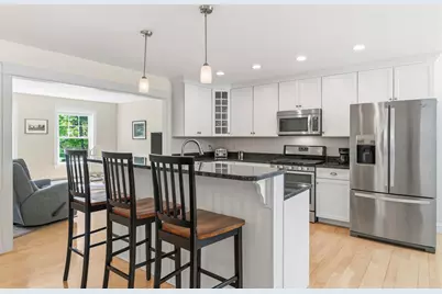 32 Beechwood Drive, Topsham, ME 04086 - Photo 10